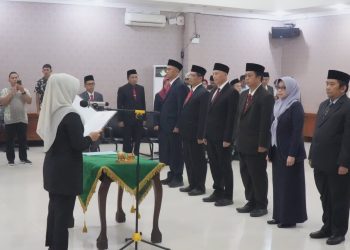 Lantik 9 Pejabat Pimpinan Pratama, Bupati: Harus Cepat Tanggap Dalam Mengambil Kebijakan